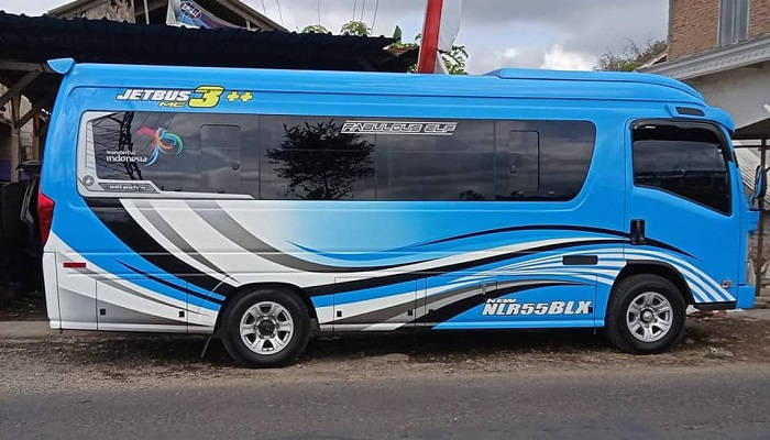 Sewa Minibus Isuzu Elf Giga Bandar Lampung